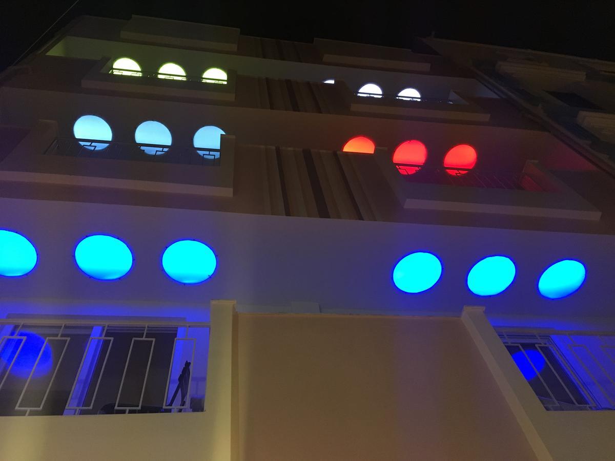 פאטהיה Sakura Suit Hostel מראה חיצוני תמונה