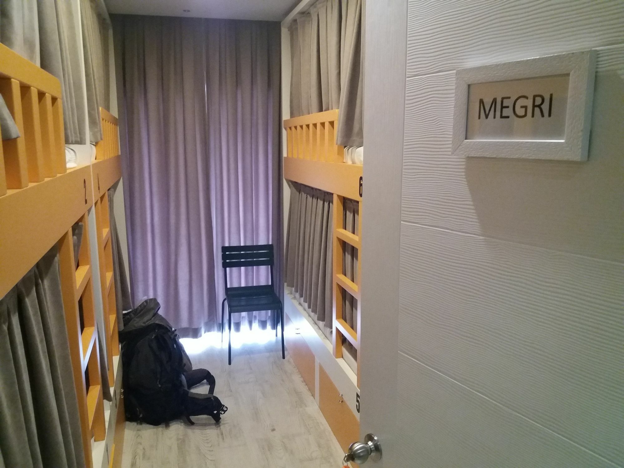 פאטהיה Sakura Suit Hostel מראה חיצוני תמונה